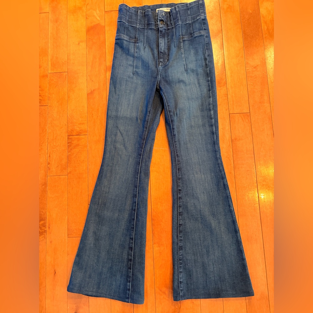 We The Free, Blue, Jayde Flares